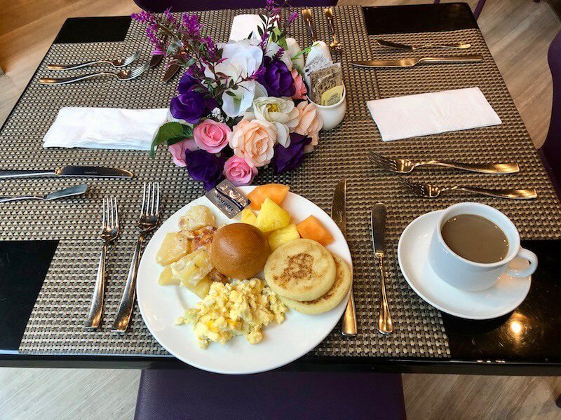 Breakfast at the Oriental Hotel Panama City