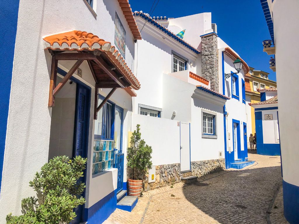 White and blue buildings in Ericeira old town